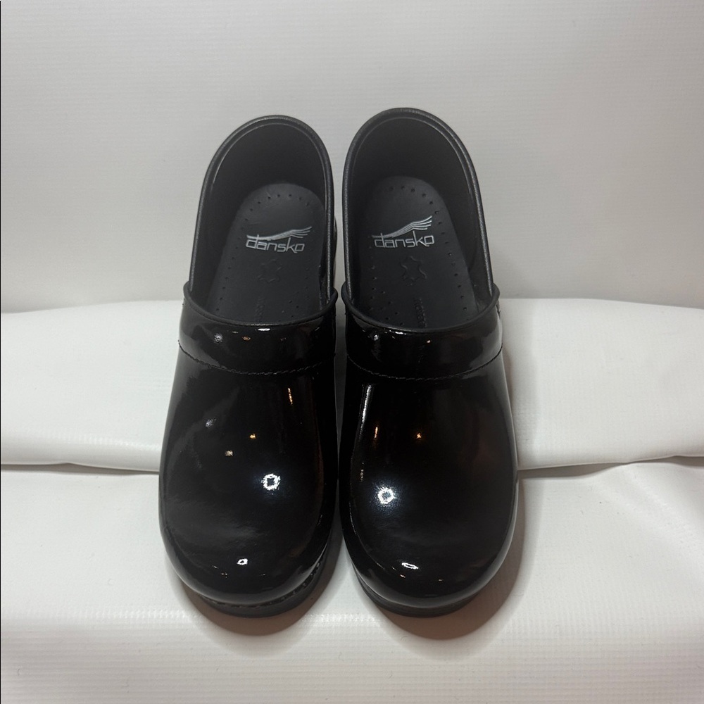 Dansko Narrow PRO Patent BLACK Leather Clogs